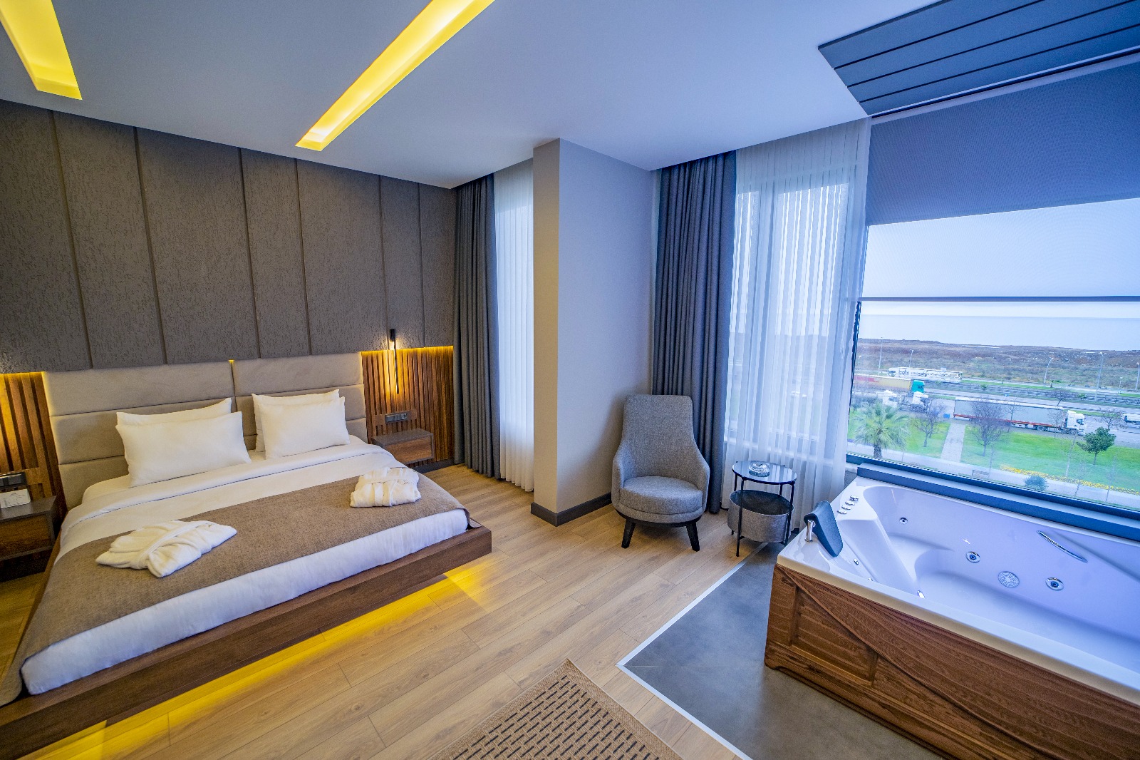 King Suite Room 9
